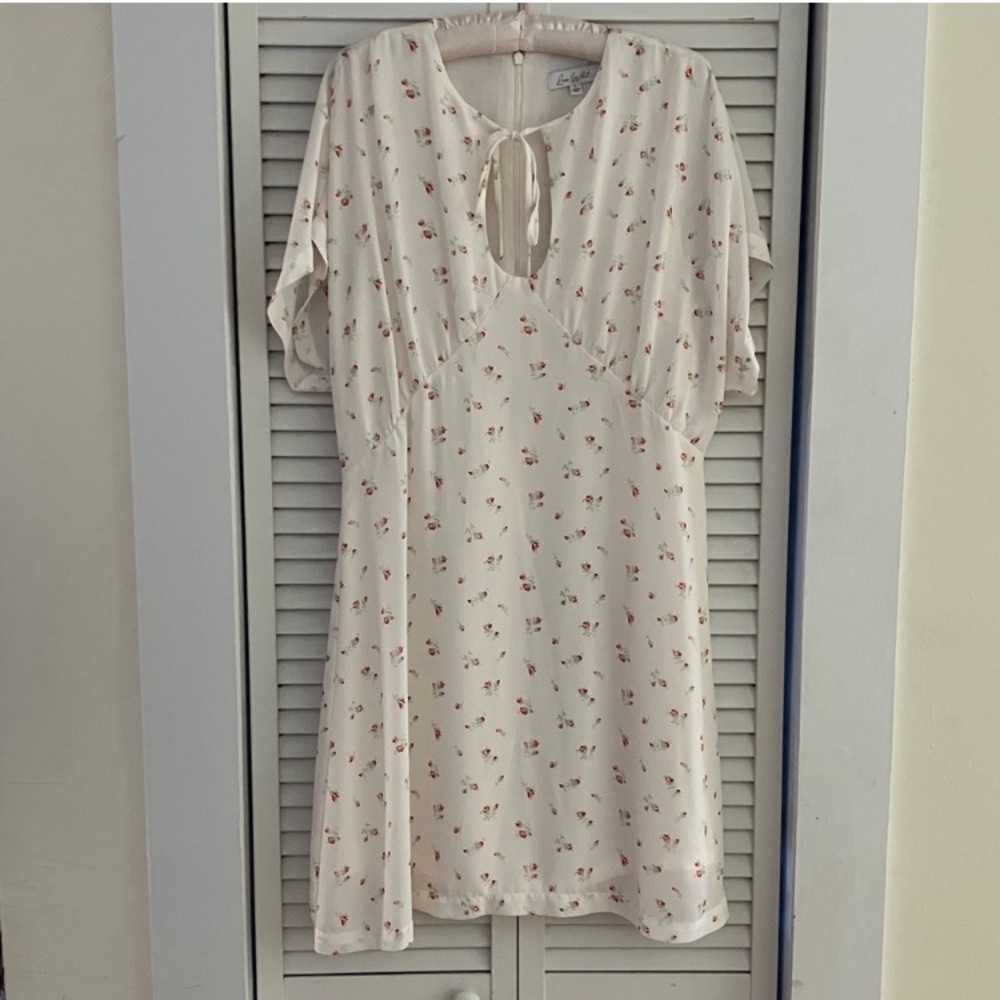 Love, Whit White Cottagecore Ditzy White/Pink Floral Dress Large